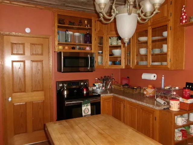 $225,900 | 69 West 5th Street, Peru, IN 46970