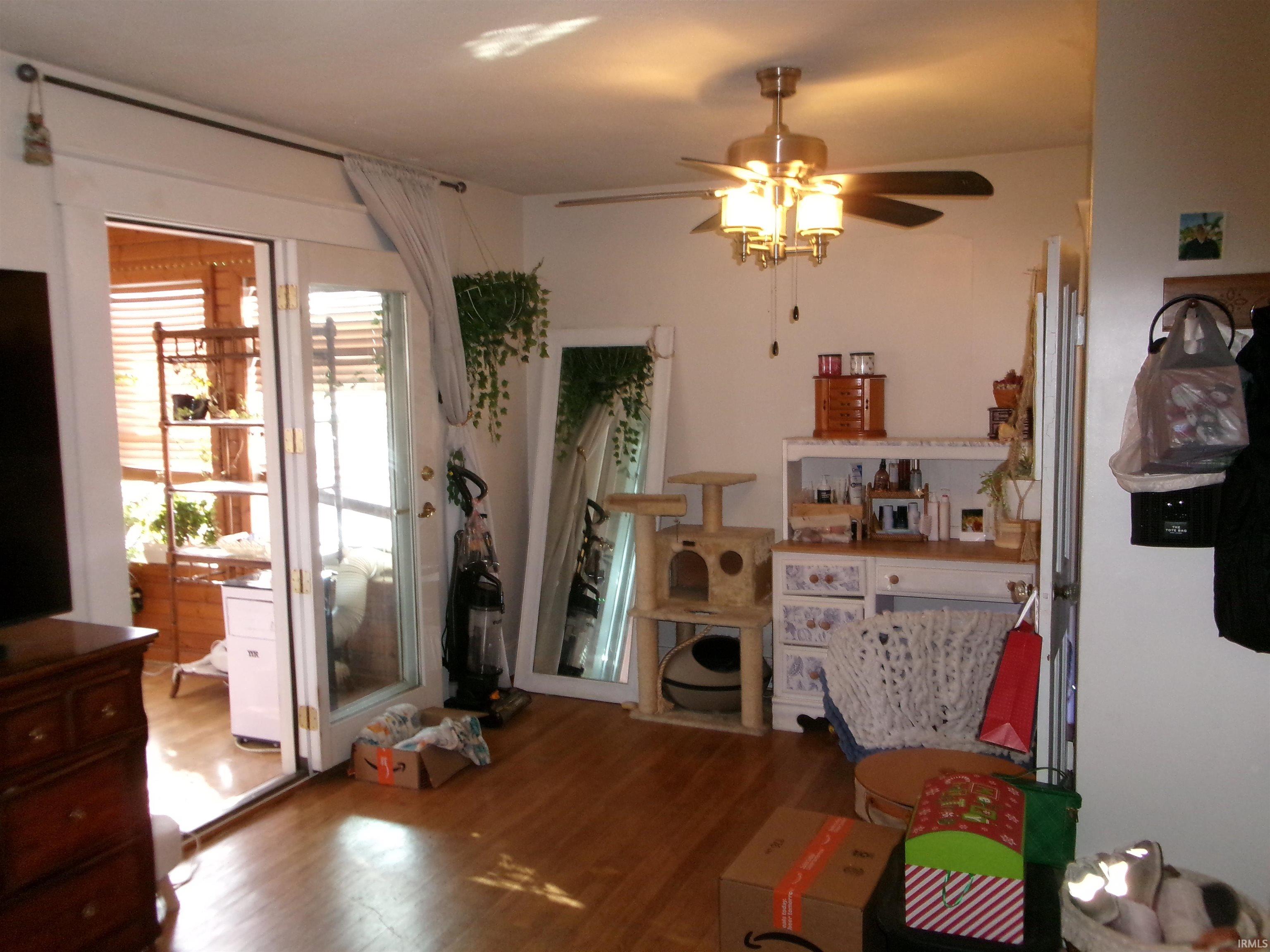 69 West 5th Street Peru, IN 46970 - Photo 16 of 25