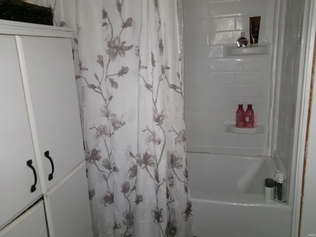 $225,900 | 69 West 5th Street, Peru, IN 46970