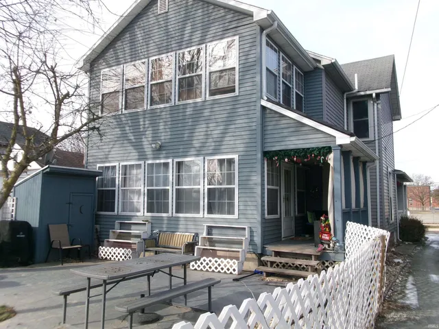 $225,900 | 69 West 5th Street, Peru, IN 46970
