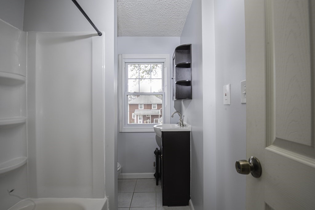 58 Chilson Street Springfield, MA 01118 - Photo 22 of 25
