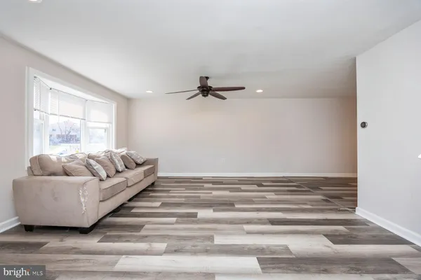 $2,000 | 3130 Ryerson Circle, Halethorpe, MD 21227