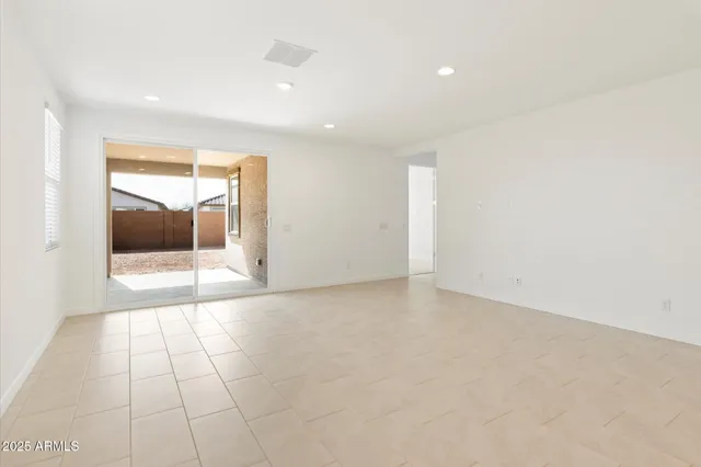 $3,250 | 16677 West Charlotte Drive, Surprise, AZ 85387