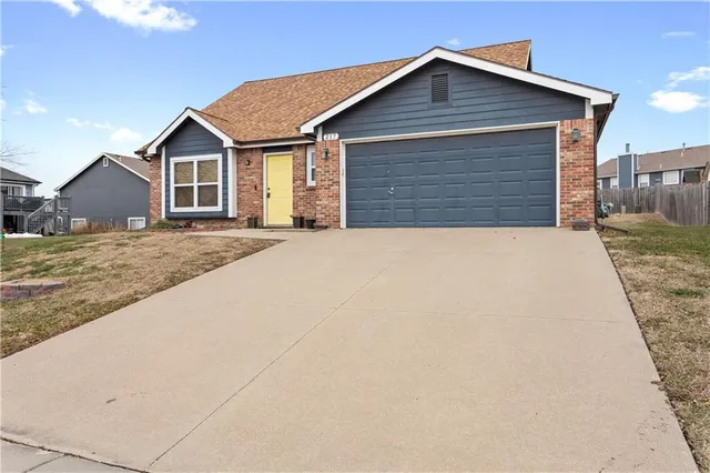 $325,000 | 217 Montrose Circle, Eudora, KS 66025