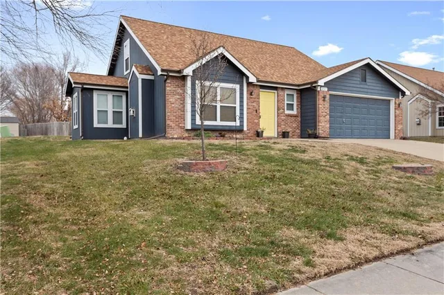 $325,000 | 217 Montrose Circle, Eudora, KS 66025