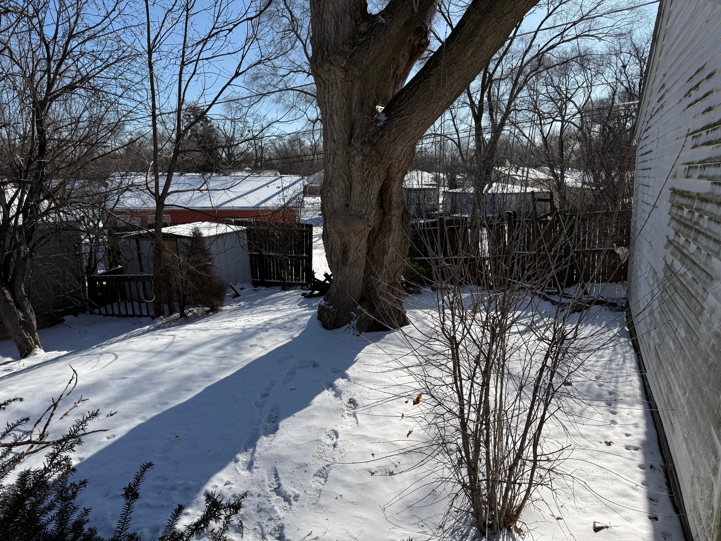 2521 Dakota Road Waukegan, IL 60087 - Photo 27 of 29 a view of outdoor space yard and patio