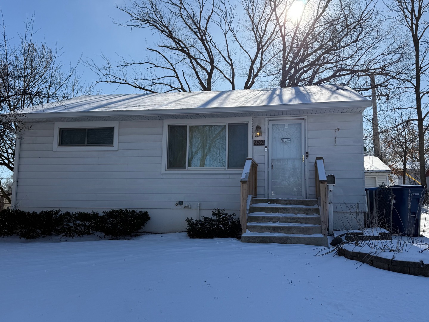 2521 Dakota Road Waukegan, IL 60087 - Photo 28 of 29 a view of a house with a yard