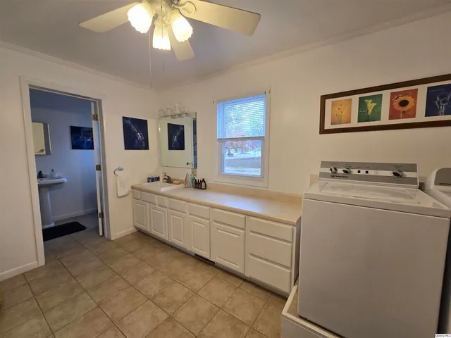 $259,000 | 502 Albers Street, Golden, IL 62339