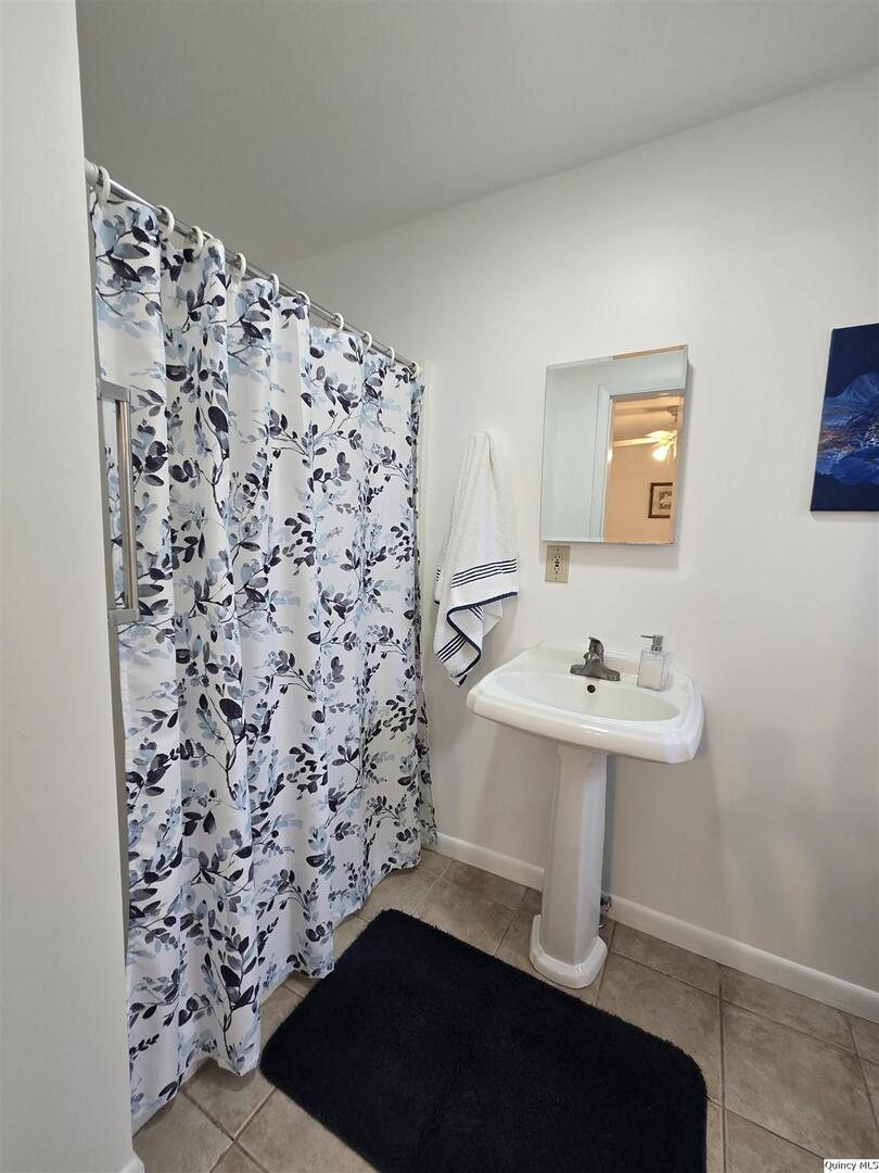 502 Albers Street Golden, IL 62339 - Photo 18 of 31