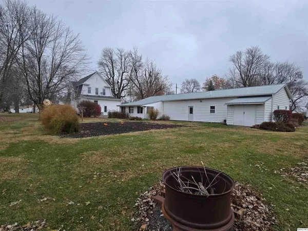 $253,000 | 502 Albers Street, Golden, IL 62339
