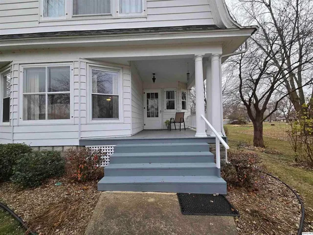 $259,000 | 502 Albers Street, Golden, IL 62339