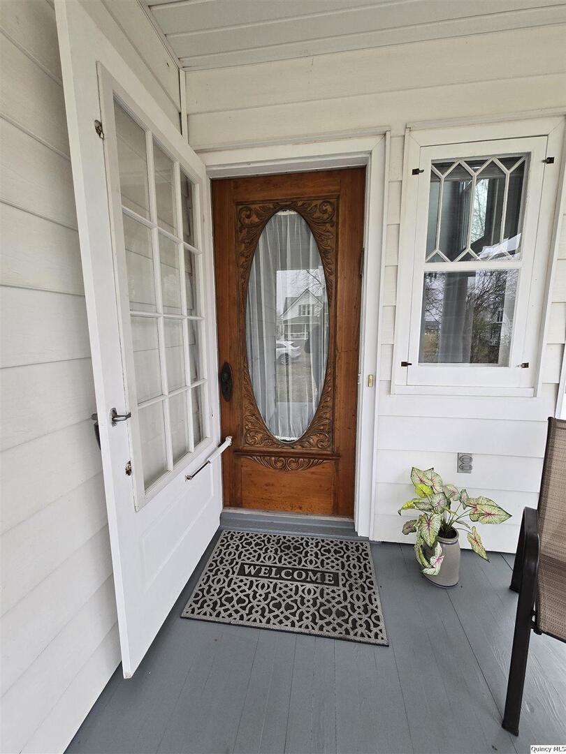 502 Albers Street Golden, IL 62339 - Photo 4 of 31