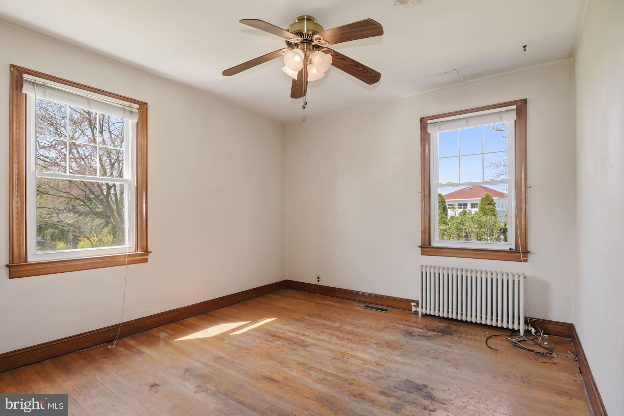 7046 Bembe Beach Road Annapolis, MD 21403 - Photo 18 of 38 First Floor - Bedroom 3