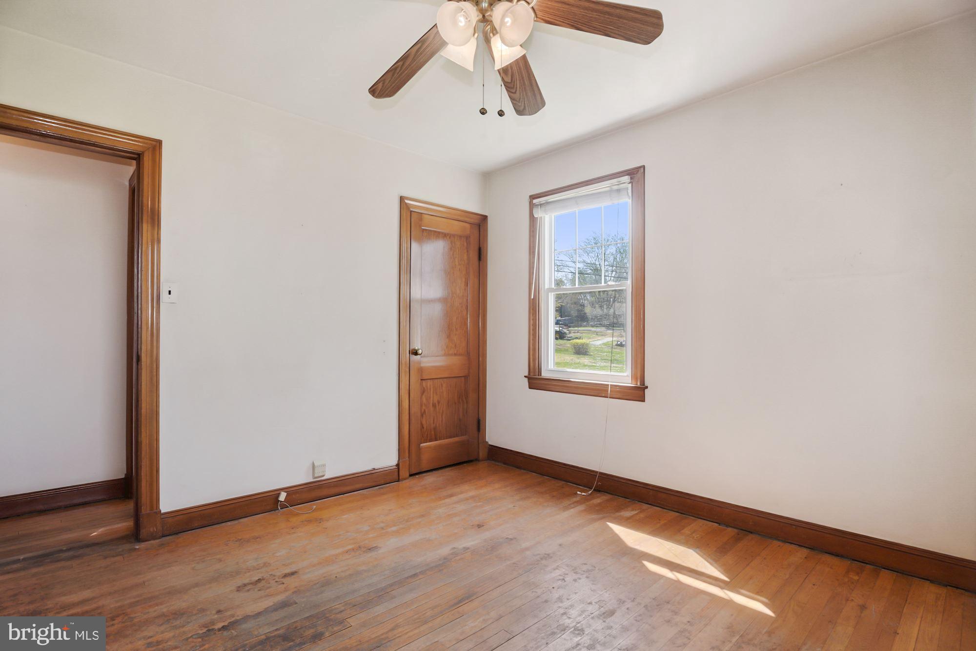 7046 Bembe Beach Road Annapolis, MD 21403 - Photo 19 of 38 First Floor - Bedroom 3