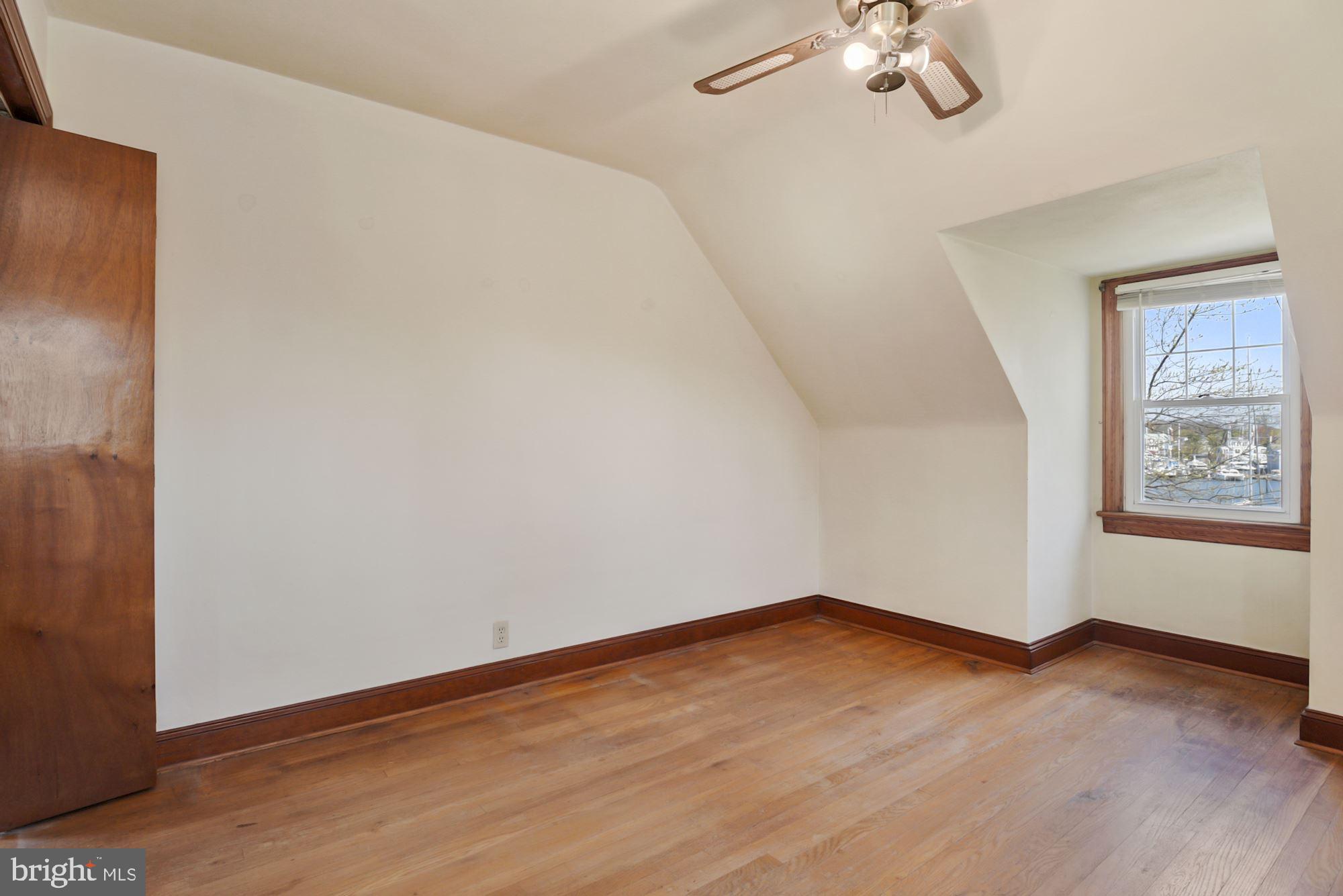 7046 Bembe Beach Road Annapolis, MD 21403 - Photo 25 of 38 Bedroom 2
