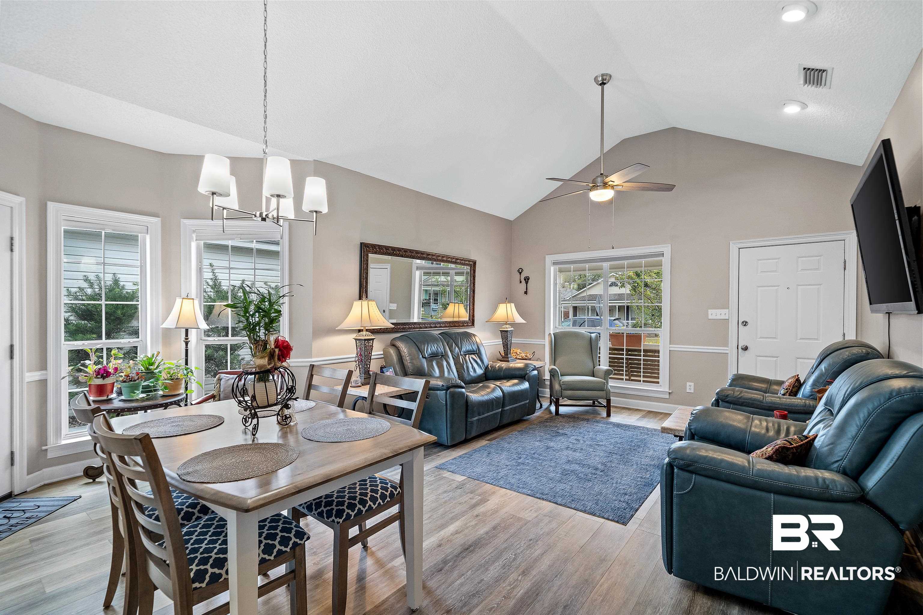 43 Cottage Drive Fairhope, AL 36532 - Photo 6 of 23 Vaulted Ceilings