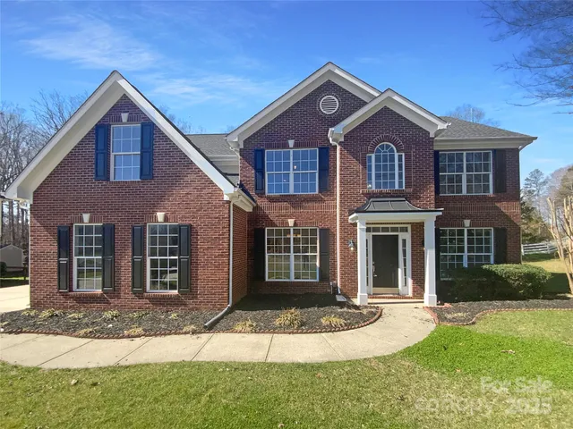 $600,000 | 1000 High Brook Drive, Waxhaw, NC 28173