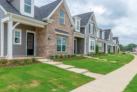 $399,000 | 2526 Elmcroft Avenue, Murfreesboro, TN 37128