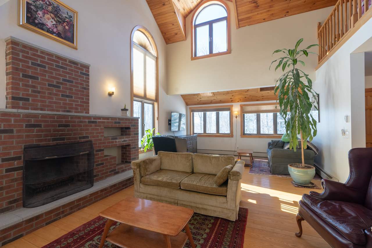 109 Taplin Road Barre Town, VT 05641 - Photo 4 of 40