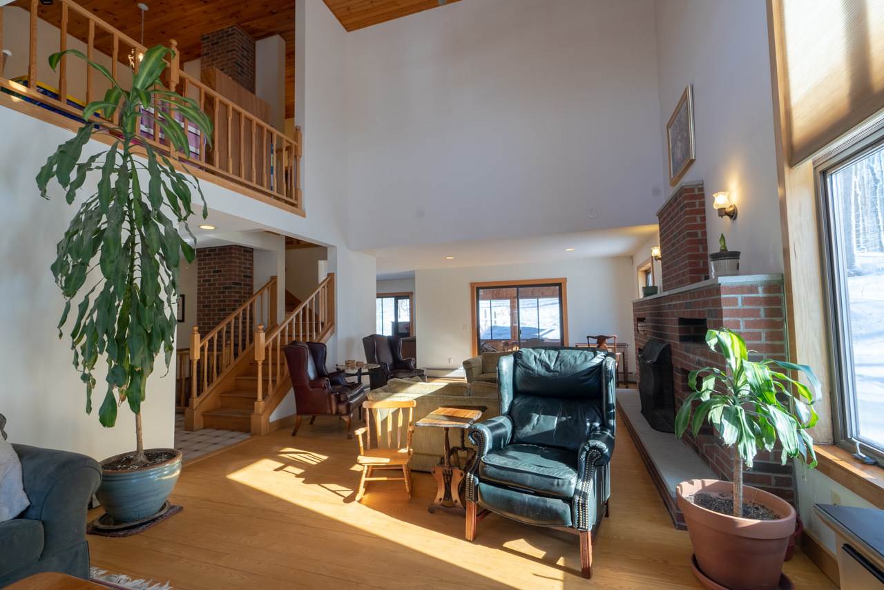 109 Taplin Road Barre Town, VT 05641 - Photo 5 of 40