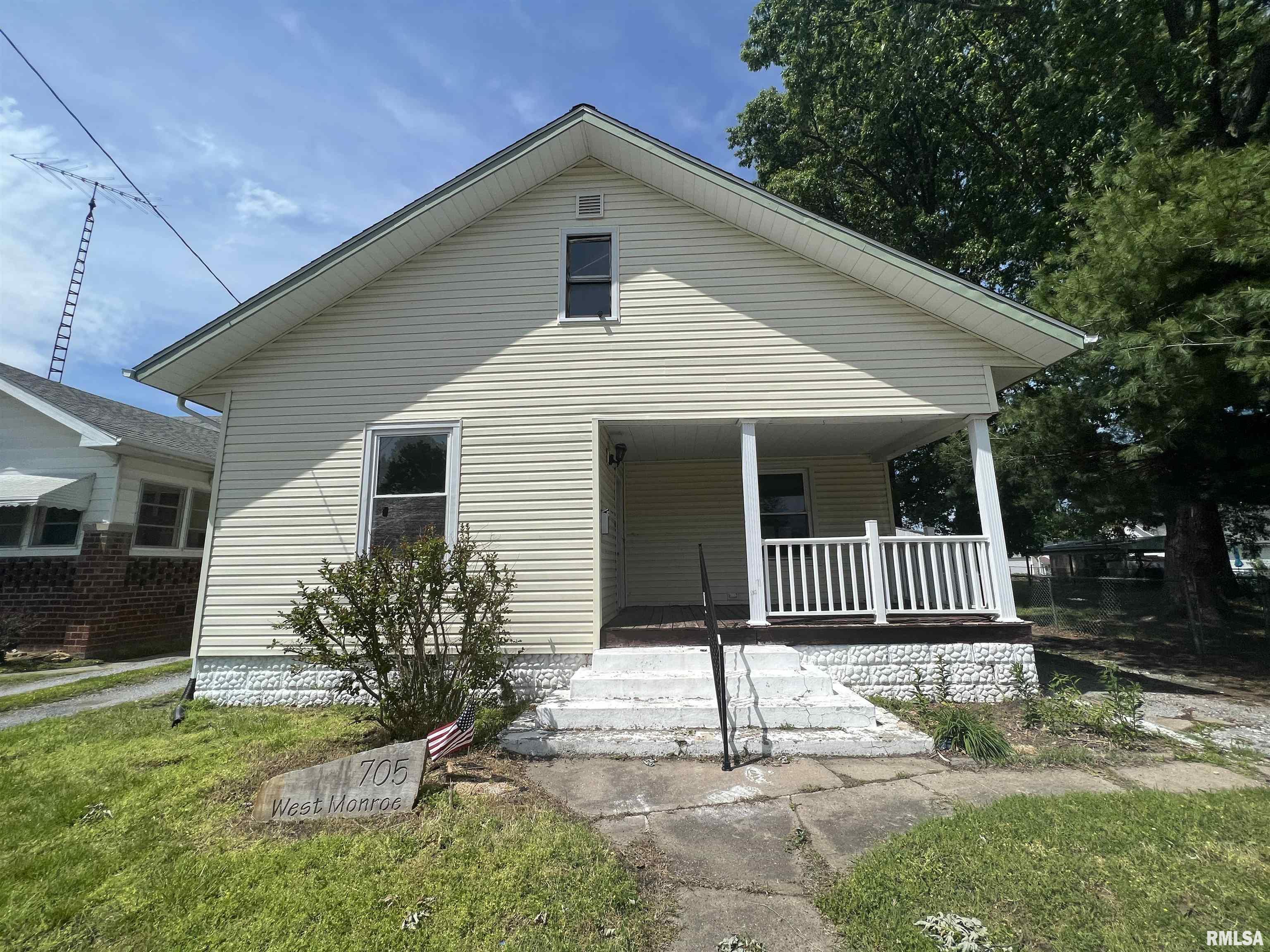 705 West Monroe Street, Herrin, IL 62948 Compass