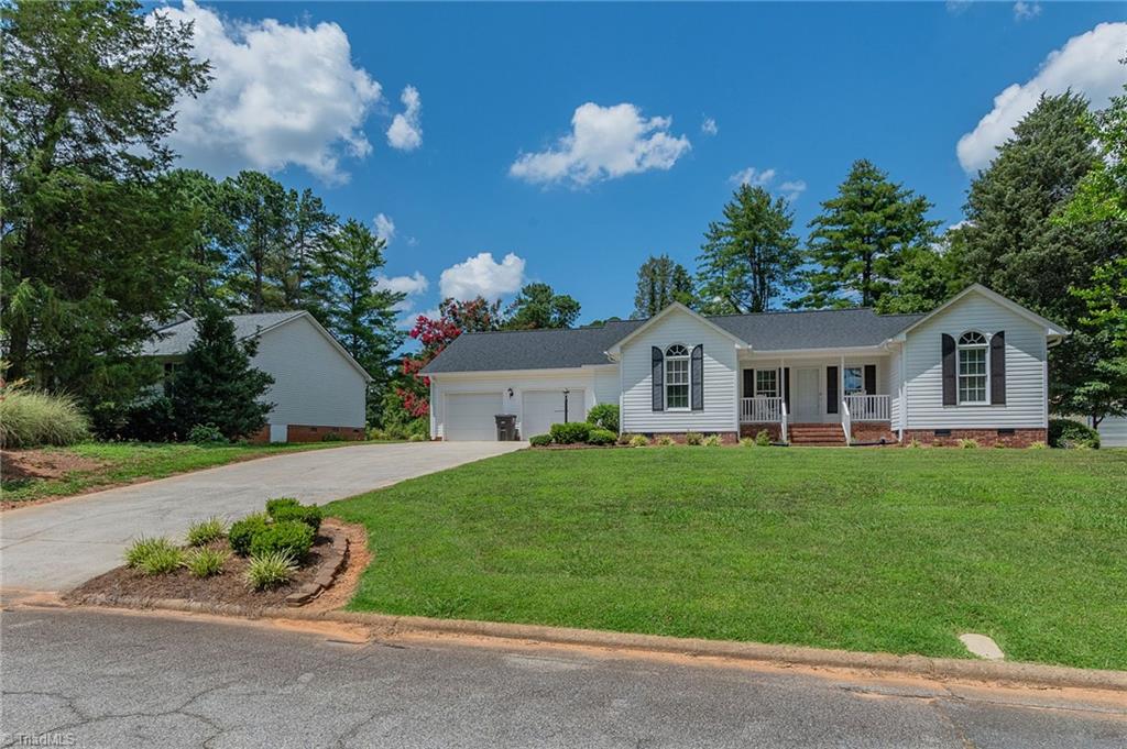 705 Fox Run Road Lexington, NC 27292 - Photo 4 of 45 Gallery Image 4
