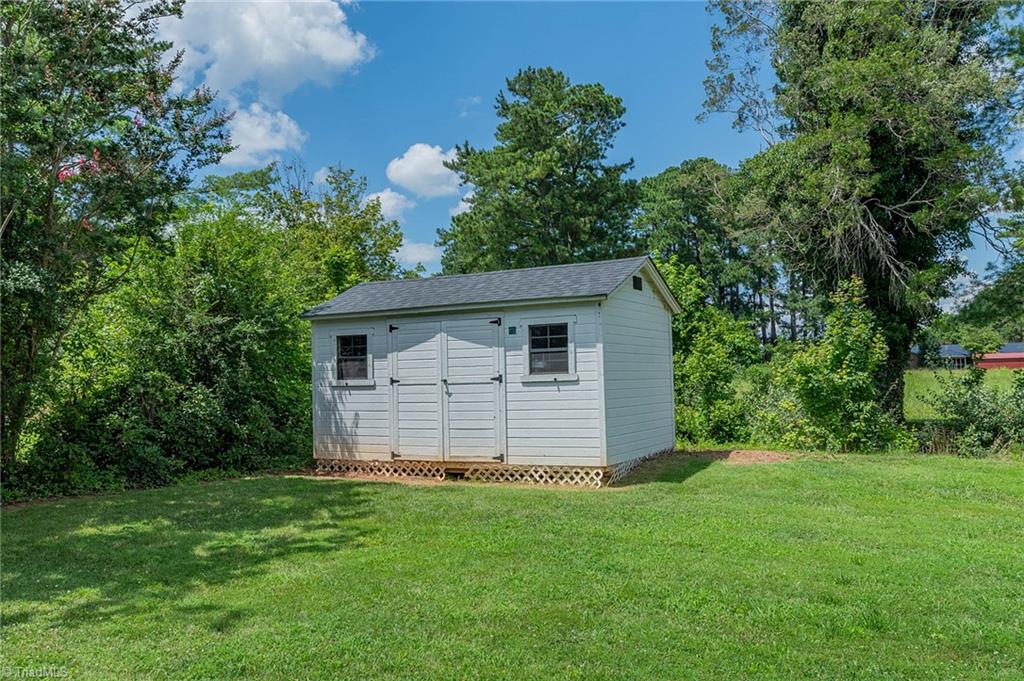 705 Fox Run Road Lexington, NC 27292 - Photo 41 of 45 Gallery Image 41