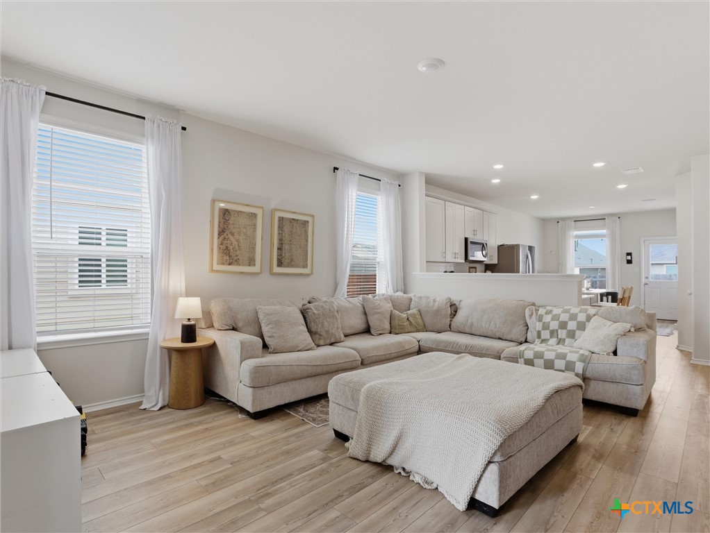 198 Orange Road Buda, TX 78610 - Photo 4 of 28