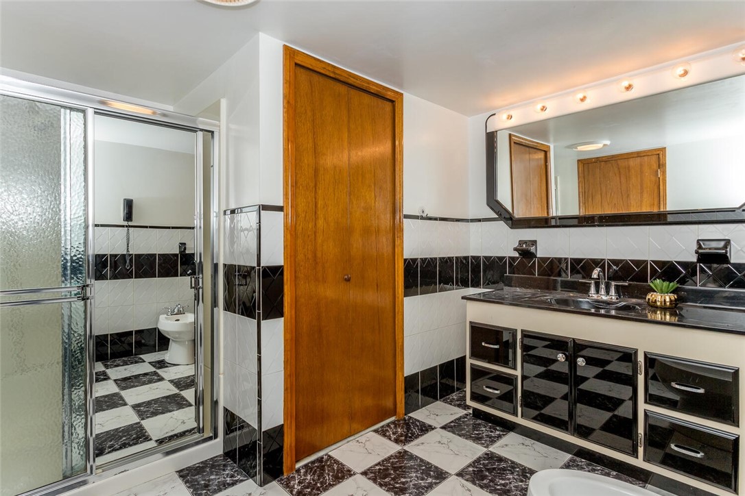 275 Columbus Avenue Pawtucket, RI 02861 - Photo 12 of 20