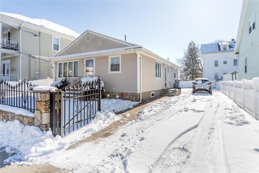 275 Columbus Avenue Pawtucket, RI 02861 - Photo 18 of 20