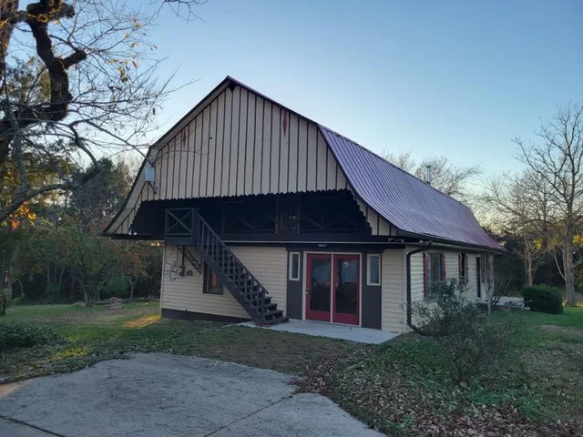 $2,050 | 688 Speck Road, Lebanon, TN 37087