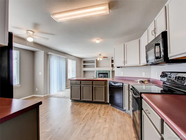 $2,950 | 98 Cherry Street, Castle Rock, CO 80104