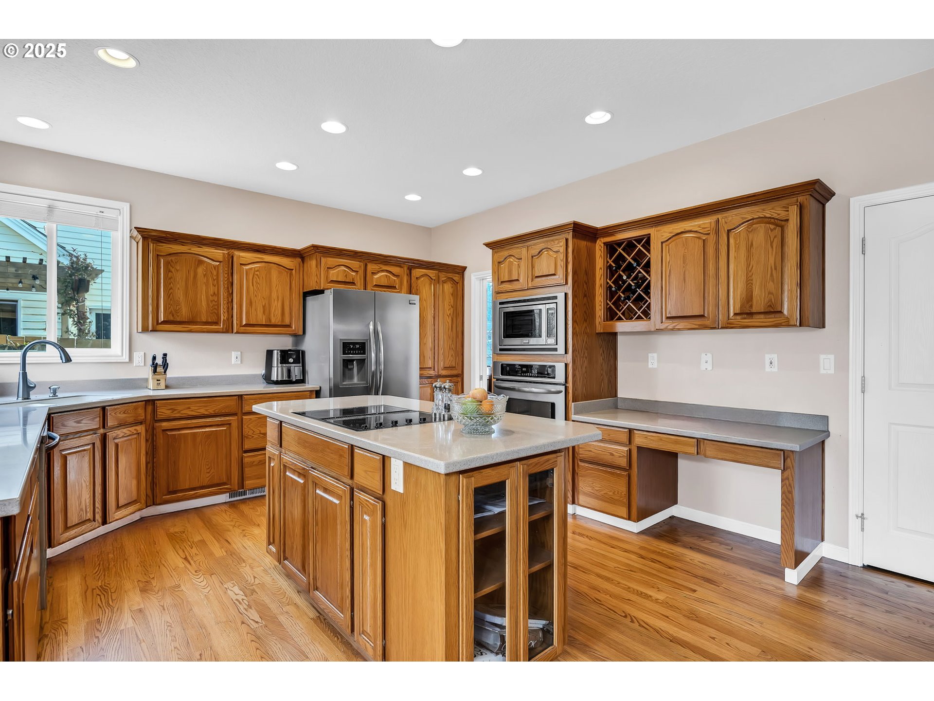 4101 Southwest 30th Court Gresham, OR 97080 - Photo 13 of 47