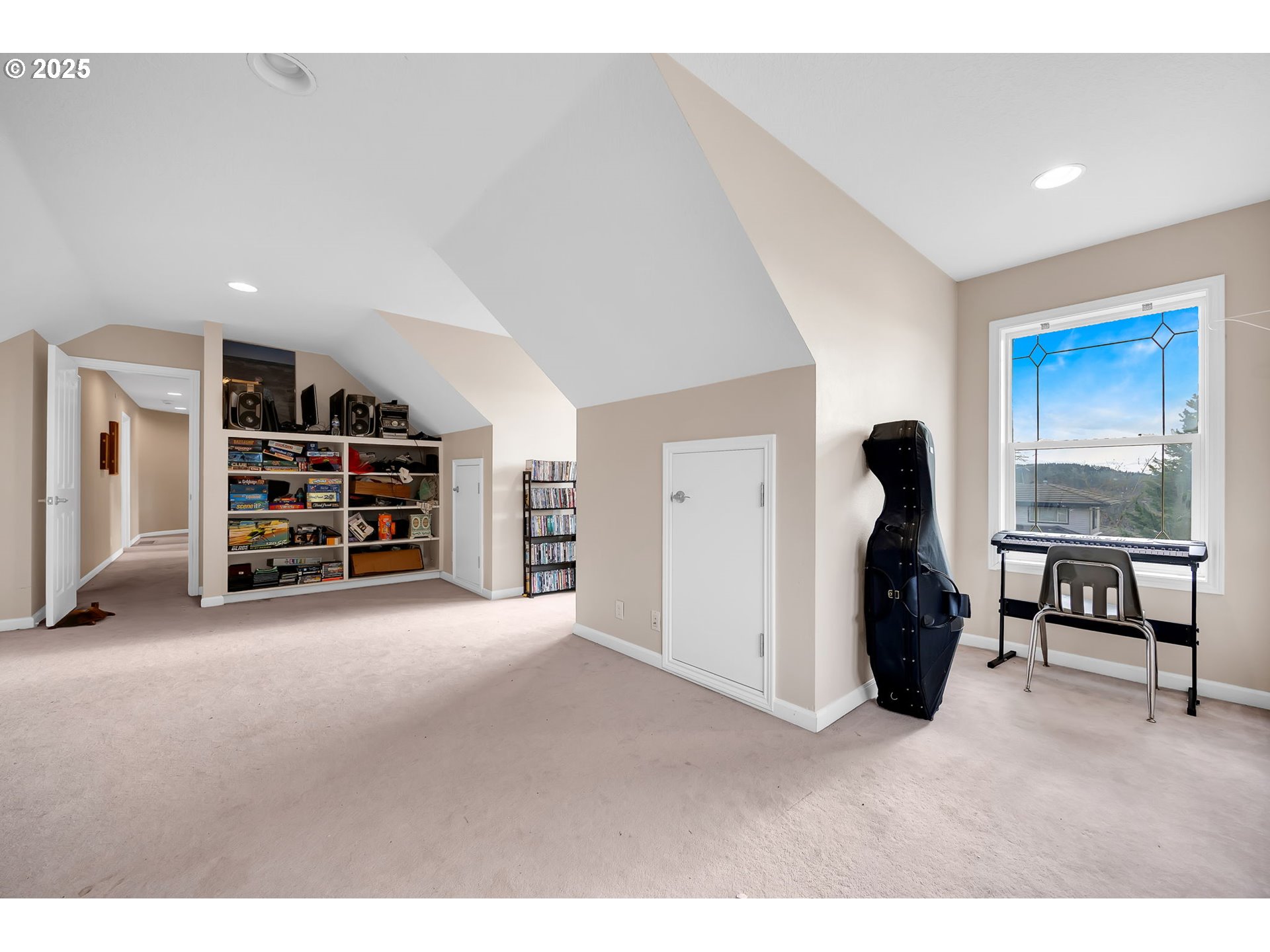 4101 Southwest 30th Court Gresham, OR 97080 - Photo 35 of 47