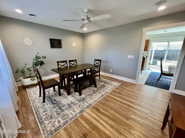 $2,200 | 709 Lorraine Circle, Wilmington, NC 28412