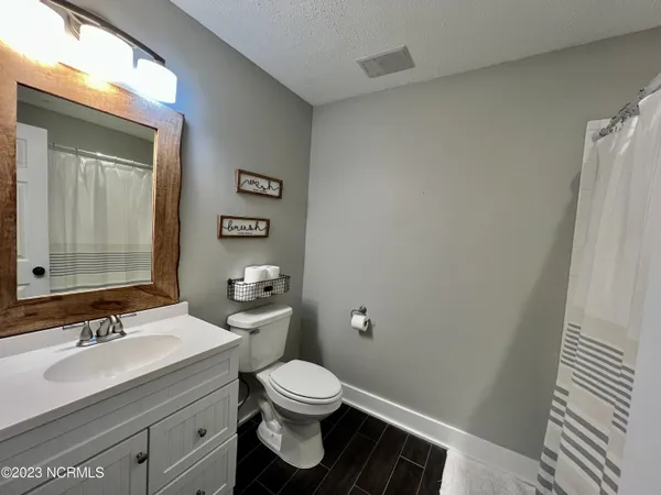 $2,200 | 709 Lorraine Circle, Wilmington, NC 28412