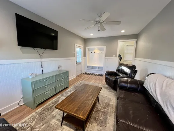 $2,200 | 709 Lorraine Circle, Wilmington, NC 28412