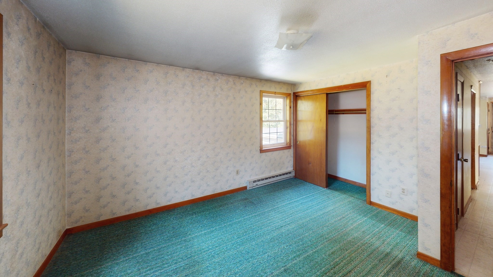 12 Flint Road Charlton, MA 01507 - Photo 9 of 22 Gallery Image 9