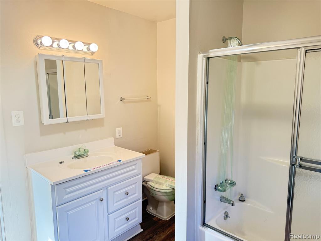 22851 Colgate Street Farmington, MI 48336 - Photo 13 of 22