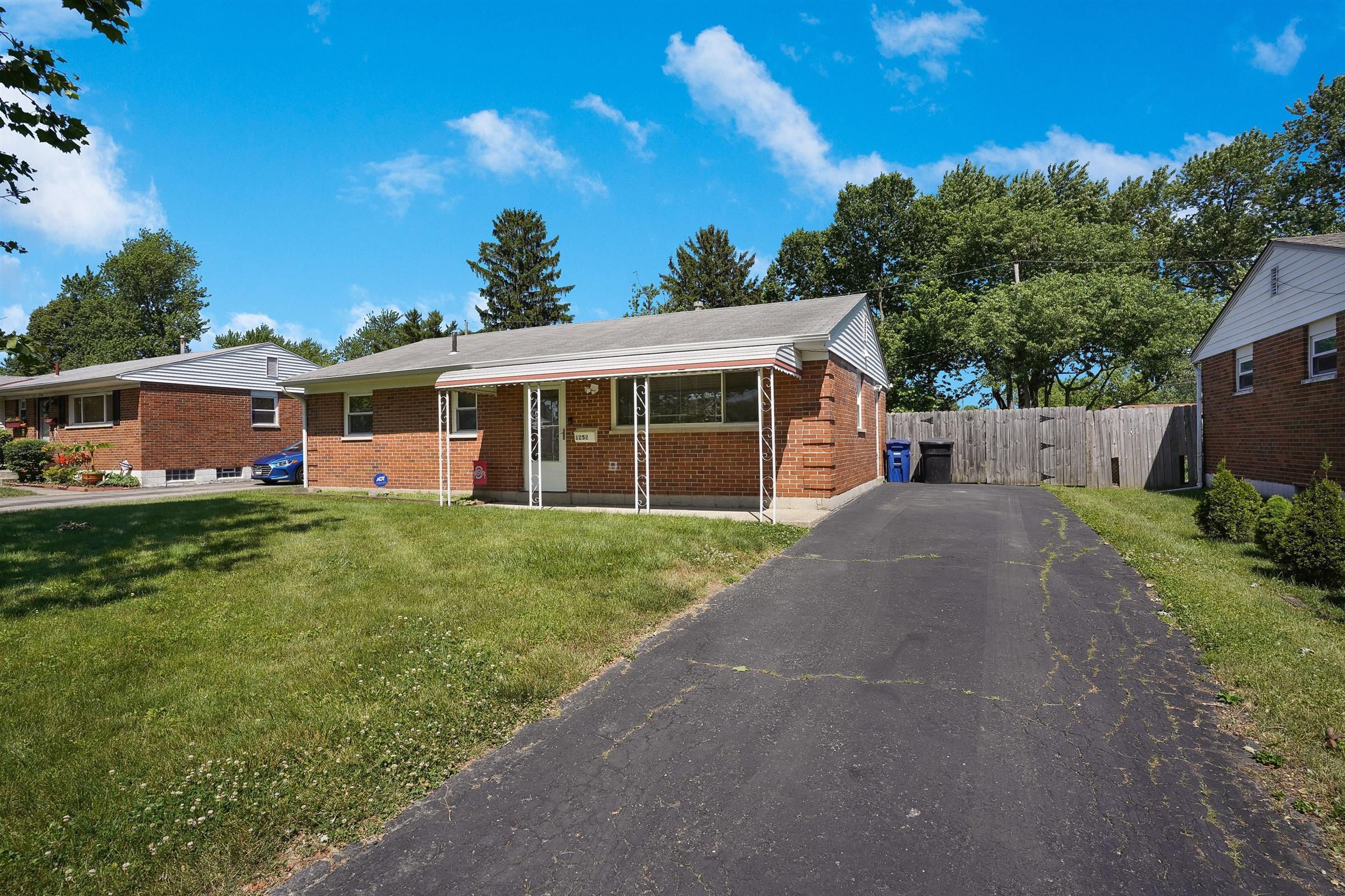 1252 Striebel Road Columbus, OH 43227 - Photo 3 of 25 Gallery Image 3