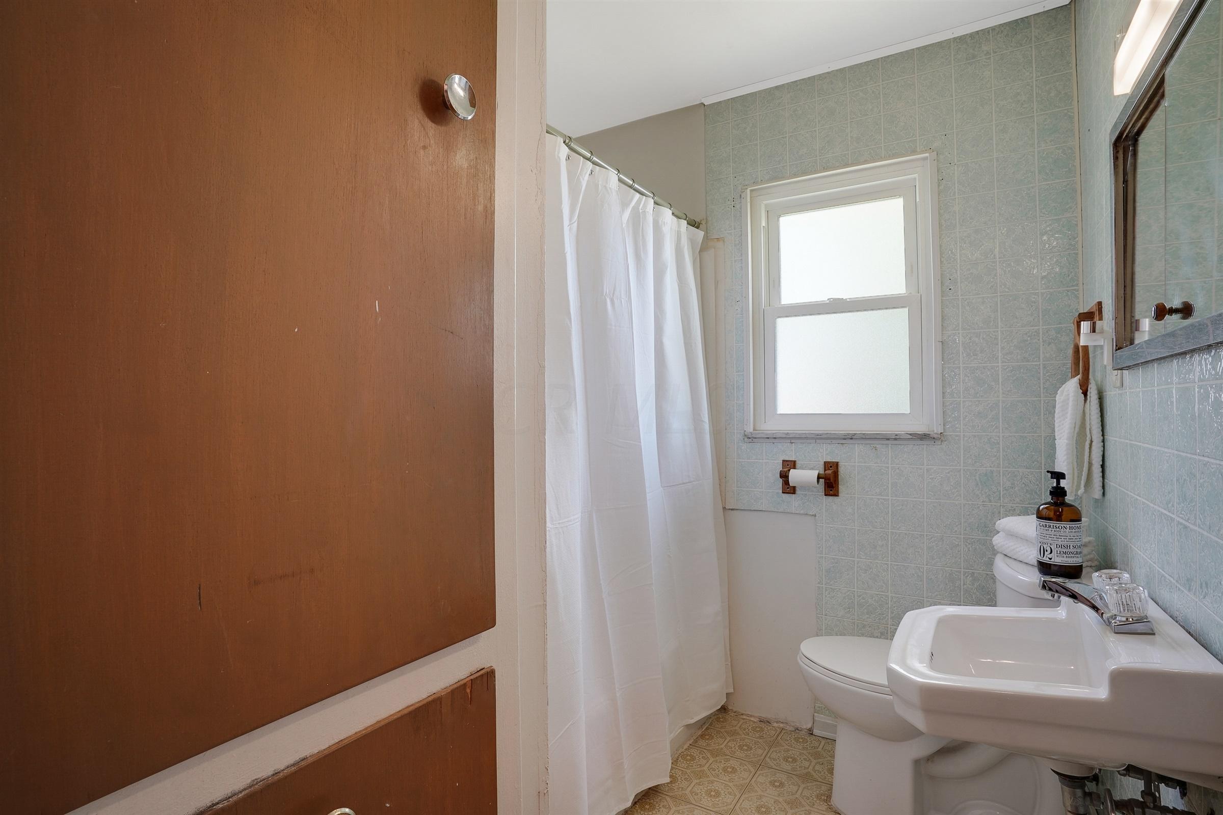 1252 Striebel Road Columbus, OH 43227 - Photo 9 of 25 Gallery Image 9