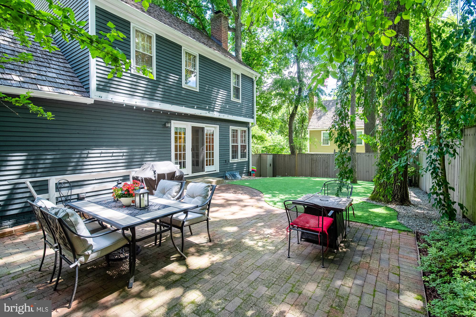 2050 Cobblestone Lane Reston, VA 20191 - Photo 32 of 36