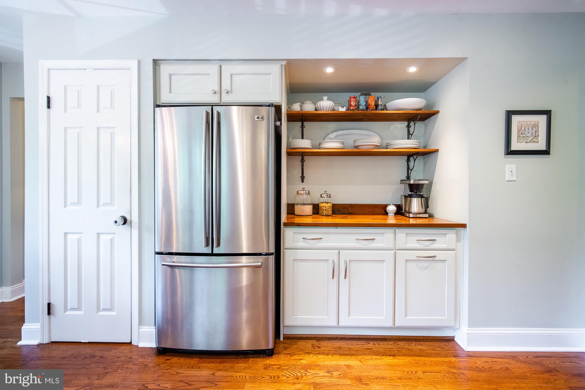 2050 Cobblestone Lane Reston, VA 20191 - Photo 8 of 36