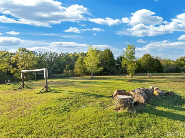 $284,000 | 590 Neff Road, Leasburg, MO 65535