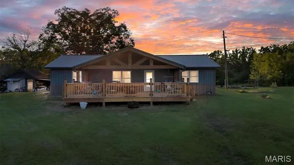 $284,000 | 590 Neff Road, Leasburg, MO 65535