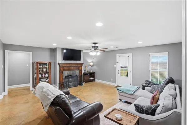 $295,000 | 15175 Ardoin Cove Road, Welsh, LA 70591