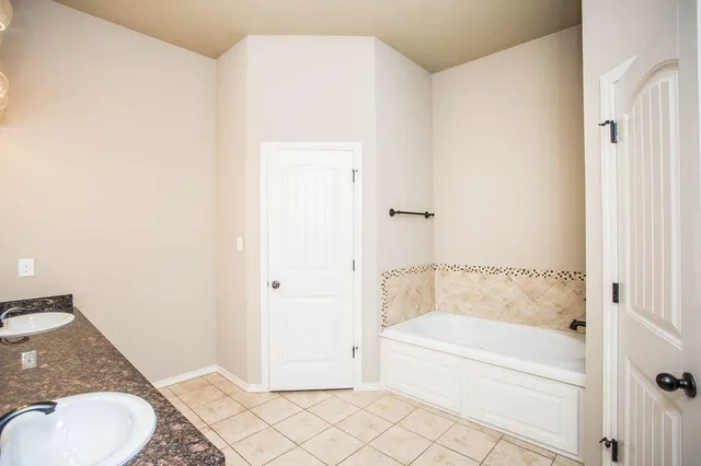 $349,900 | 6011 95th Street, Lubbock, TX 79424