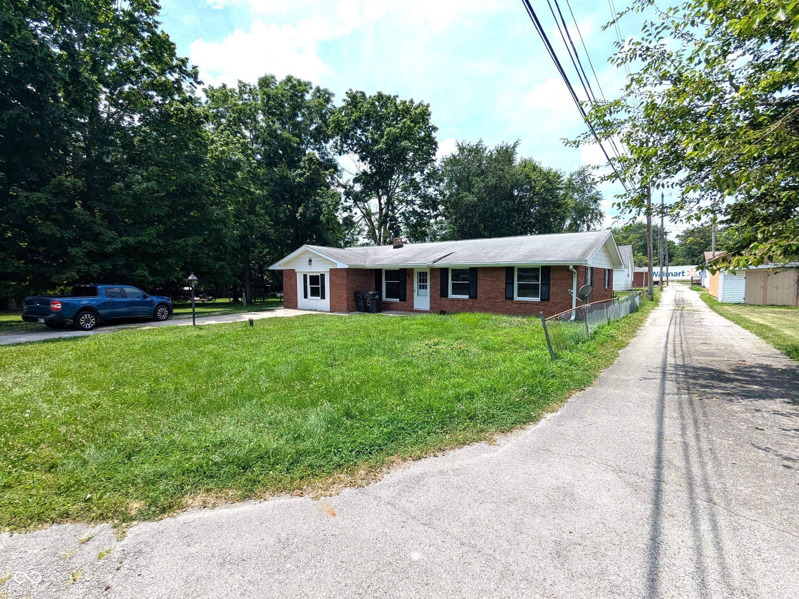 6733 South Cross Street Pendleton, IN 46064 - Photo 2 of 16