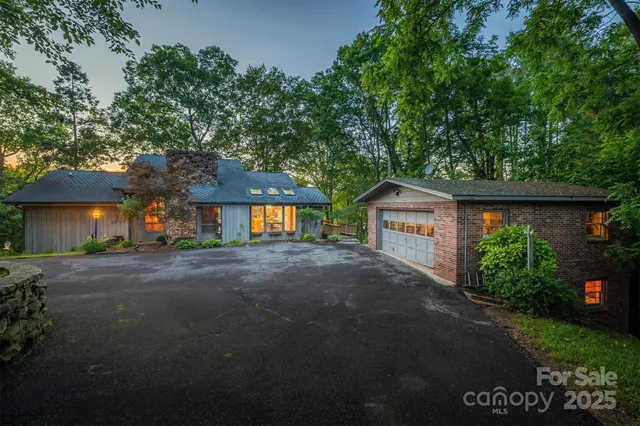 $1,199,000 | 4749 16th St Drive Northeast, Hickory, NC 28601