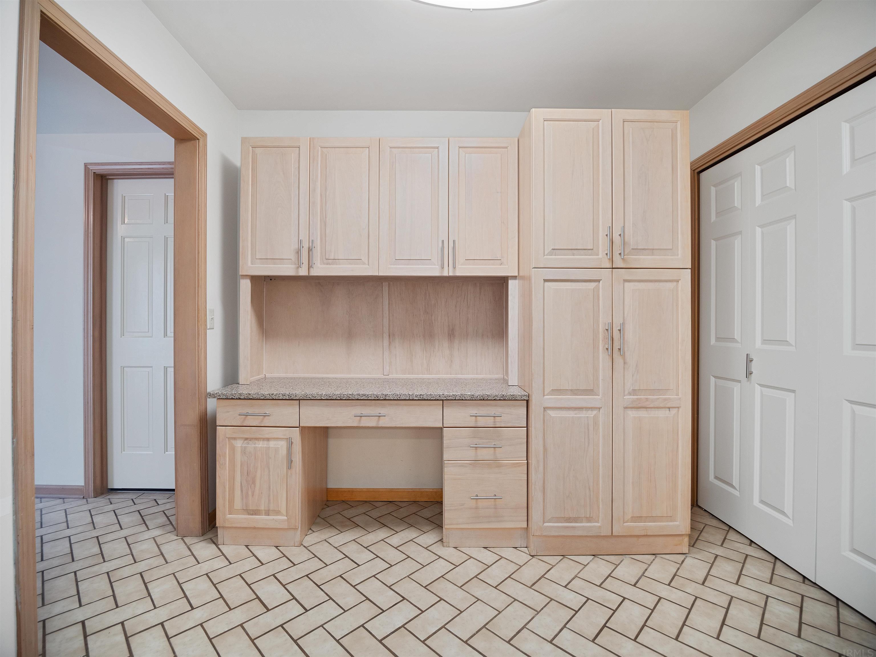 4530 Piazza Circle Fort Wayne, IN 46804 - Photo 13 of 35